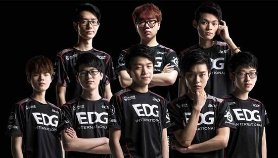 发表了带有 发表了带有