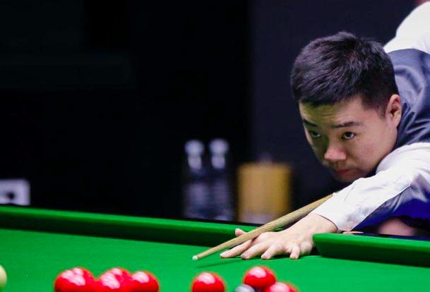 险动作的发 险动作的发