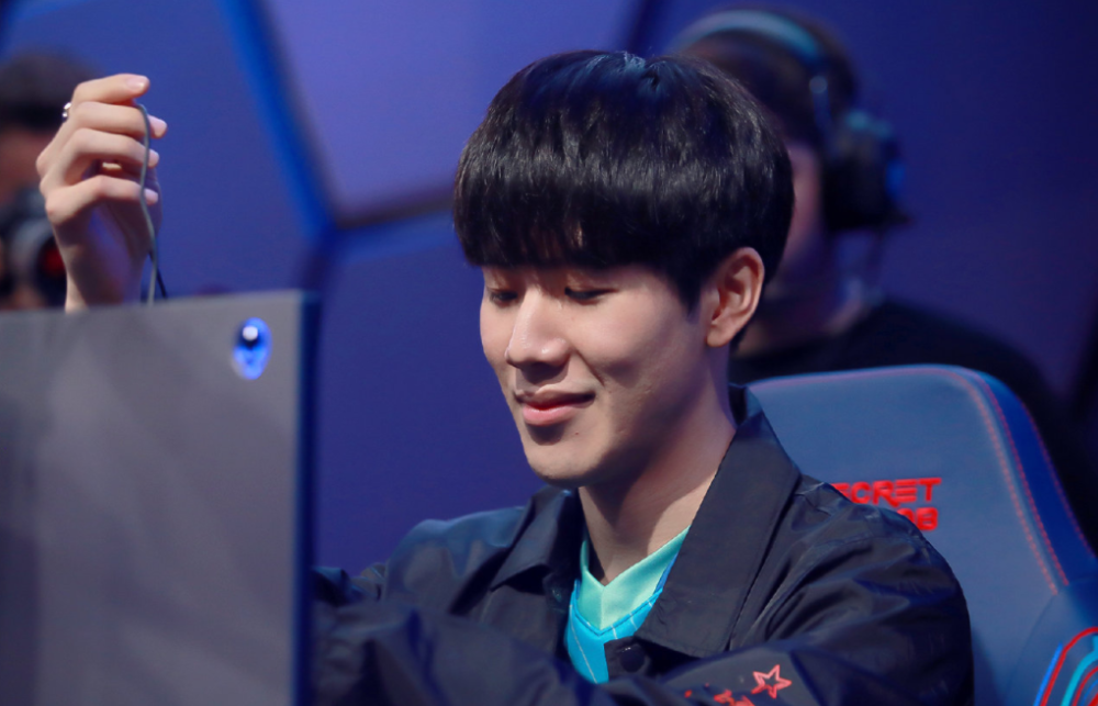 比分完成反 比分完成反